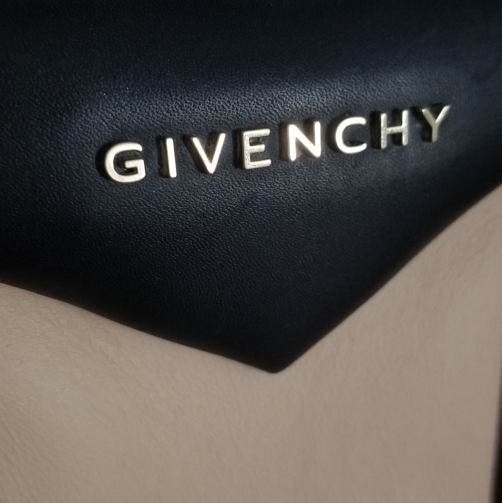 Givenchy Antigona Small Tricolor Bag - Picture 8 of 17